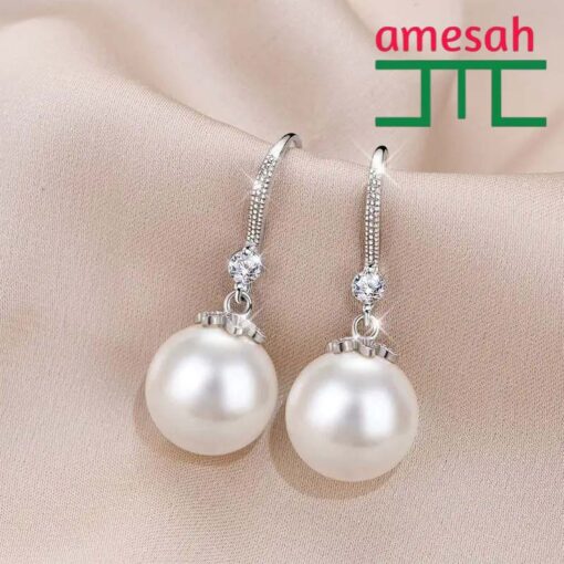 Simple Round White Pearl Earrings